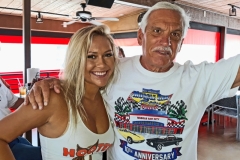 Hooters8-2019-5
